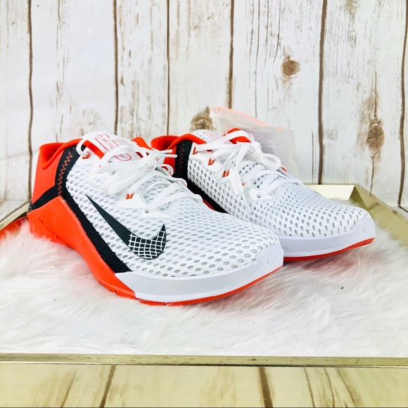 NEW Nike Metcon 6 Cross Training White Orange - Picture 2 of 9